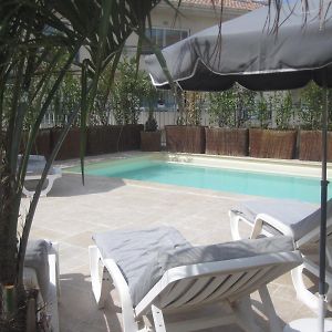 Brit Hotel Confort Le Revest Sainte-Maxime